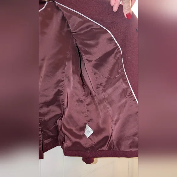 Talbots burgundy tailored blazer with gold crest buttons. - Picture 6 of 9